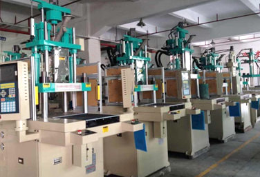 Injection molding line